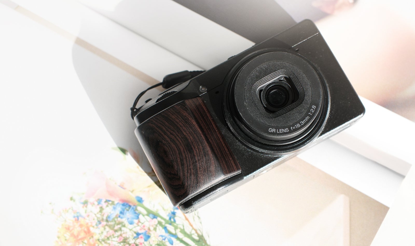 SHOTEN カメラウッドグリップ GR4-GP（RICOH GR IV用）新発売