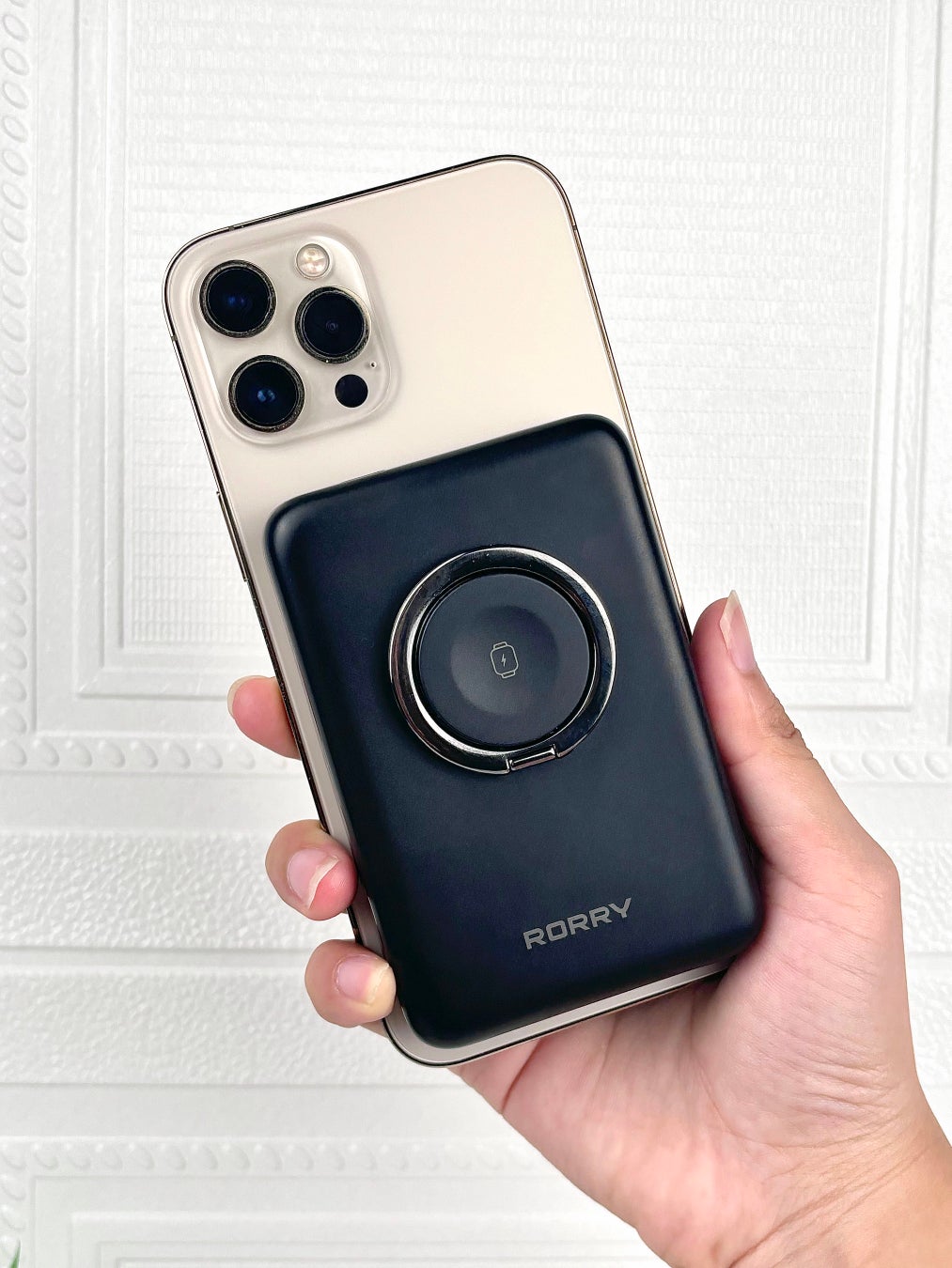 【最大50％OFF】寝る前も、外出先でも、ケーブルいらず。Amazonスマイルセールで話題沸騰の3in1ワイヤレスモバイルバッテリー
