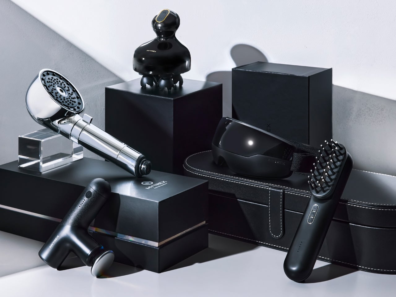 超望遠領域で安定した手持ち撮影を実現。「OM-1 Mark II 100-400mm II 超望遠レンズキット」を数量限定で発売