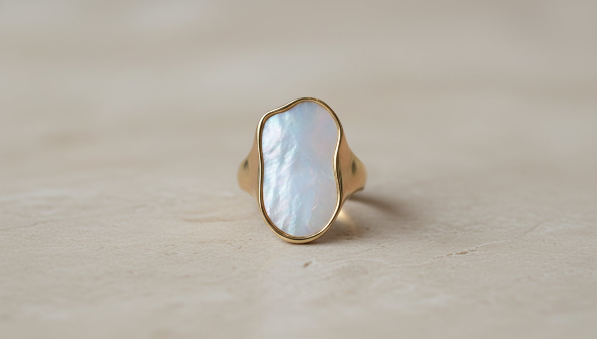 iPhone画面割れは4人に1人が経験! その半数が修理せずに使い続ける驚きの実態