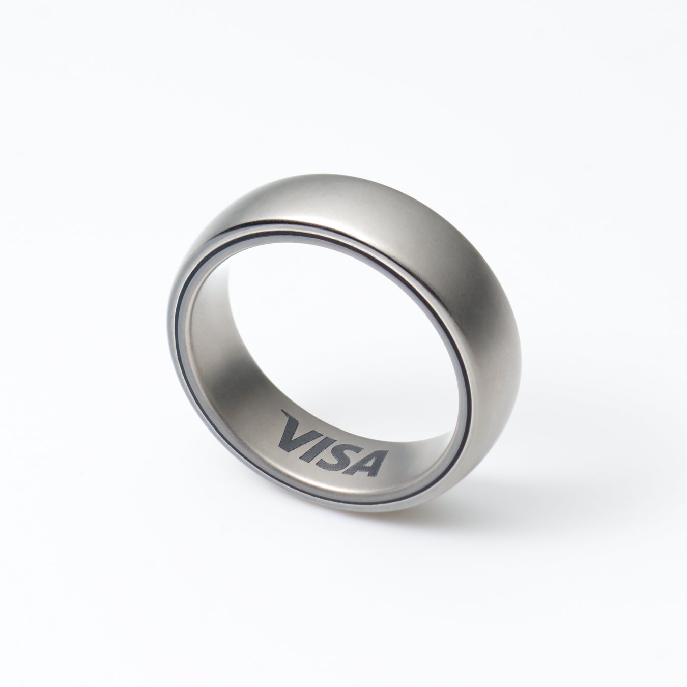 VISAのタッチ決済搭載のスマートリング「EVERING」から、上質な質感で魅せる 新色「MATTE SILVER」が登場 。