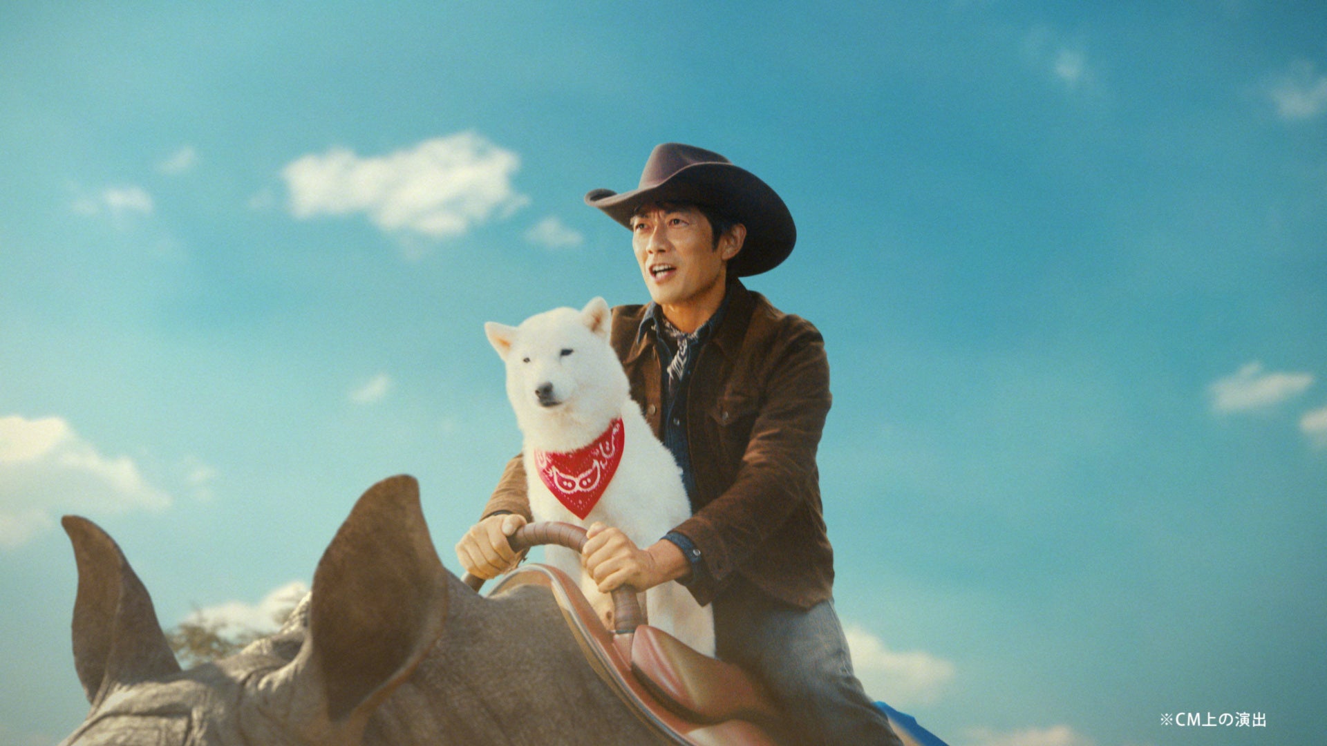 お子さまのスマホデビューがおトクなソフトバンクデビュー割　　新CM「スマホデビュー”祭（サイ）”！」反町隆史さんと齋藤飛鳥さんがCM初共演！カウボーイ姿の反町さんがサイに乗って街を駆け抜ける!?