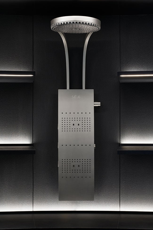 モバイルバッテリーにもなる1台2役の高性能ライト「FOLOMOV A7」日本上陸