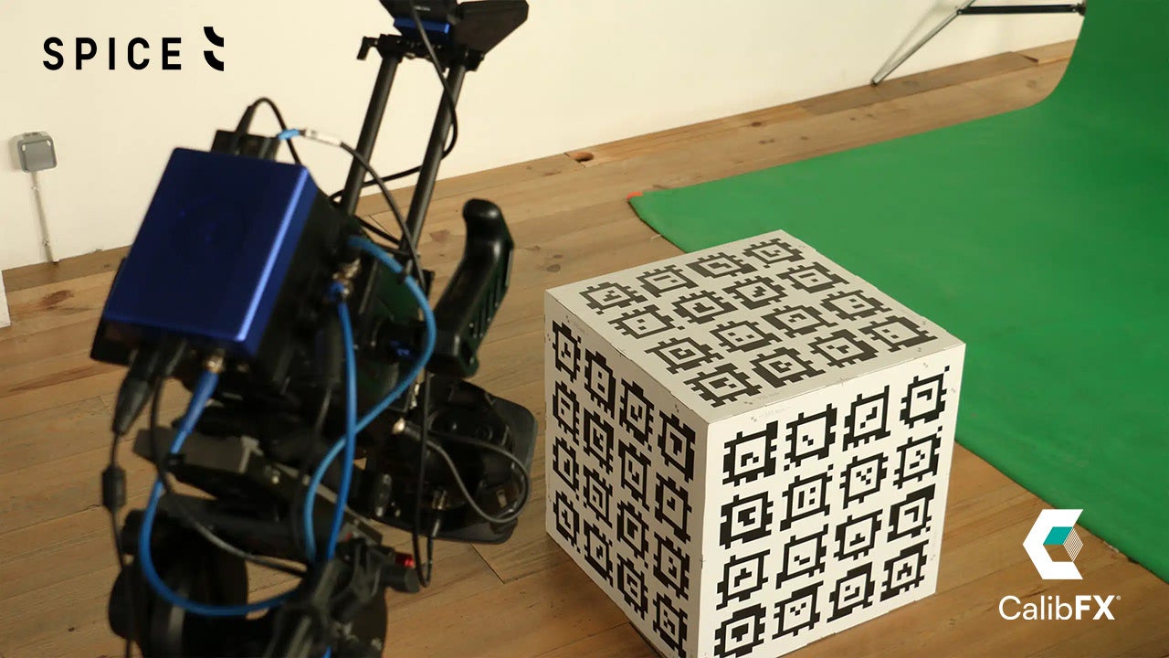 持ち方も、使い方も、自由自在。２WAYの持ち方ができる「Jackery ポータブル電源 300D」が11月14日より販売開始