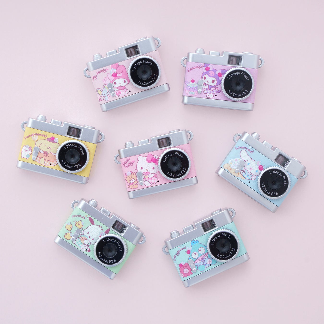 サンリオキャラクターモデルの超小型トイデジタルカメラ「サンリオキャラクター トイカメラ SWEETS」