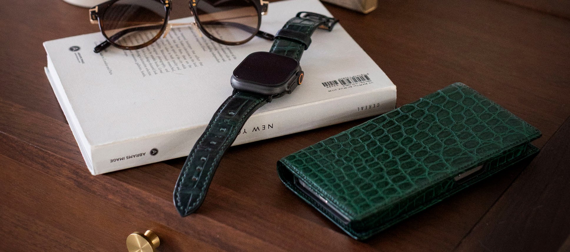 【新発売】ビジネスアスリート向けガジェットアイテムブランド「HAGAN」より12/9(火)新製品発売開始。iPhone17Pro用ケースとアップルウォッチバンド登場