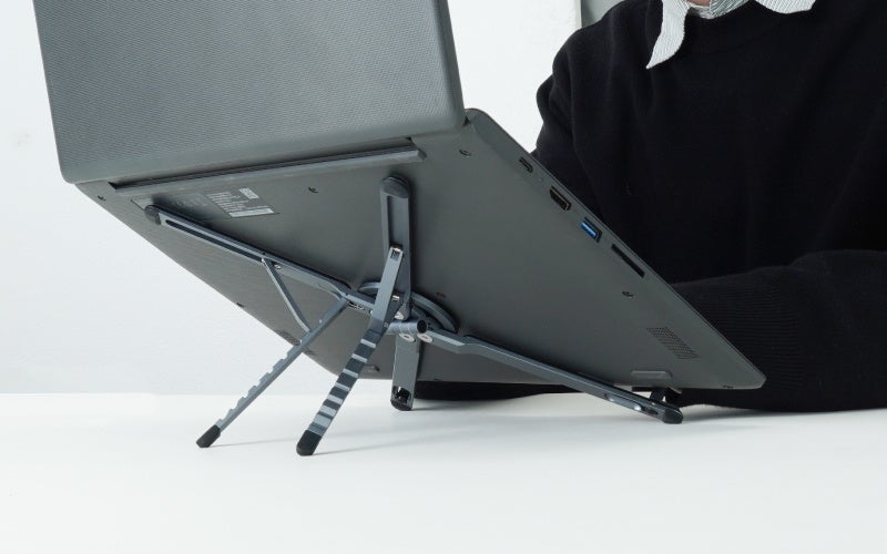 「重い・かさばる」からの解放。薄さ12.8mm/70W/GaN/ハイパワーAC充電器『MINIX S70』。Makuakeで先行販売開始