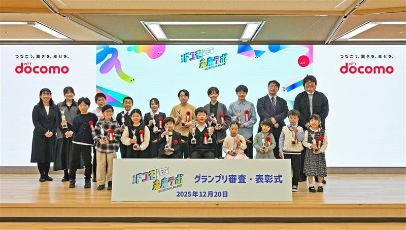 温泉でも、熱い湯気の浴室でも。AGM PAD P2 Activeがかなえる、離れないデジタル憩い