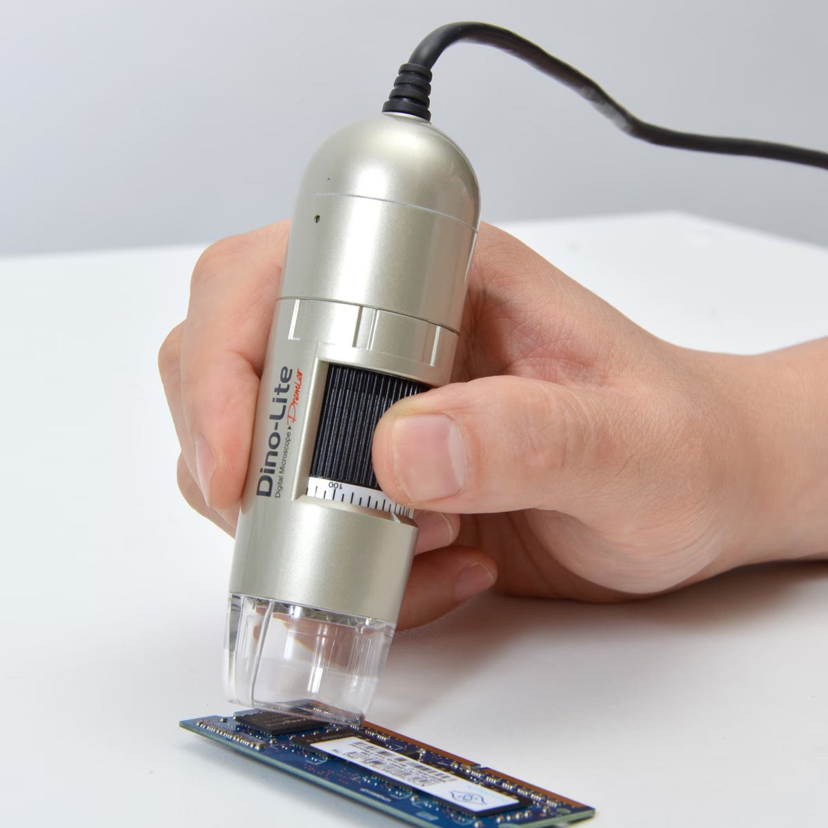 「自動露出」＆「8灯LED」へ性能大幅進化 拡大倍率最大200倍デジタル顕微鏡の入門モデル『Dino-Lite Premier E2』を発売