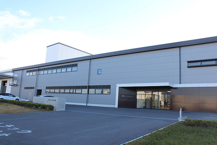 NECプラットフォームズ、Wi-Fi 7対応のトライバンドホームルータ「Aterm 19000T12BE」を発売