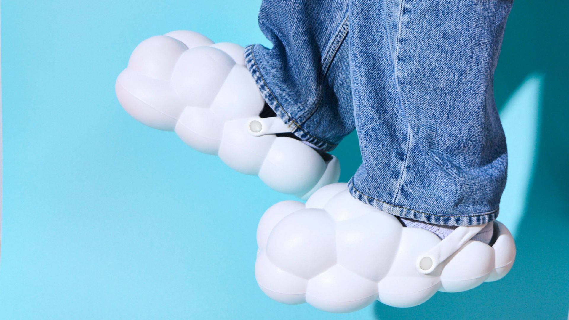 Felica搭載の決済スマートリング「 RINGO PAY 」「 WRIST PAY 」や雲のかわいいスリッパ「 KUMOKKUTU 」などMakuake STOREにて取り扱い開始