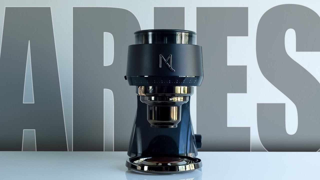 【83mmの衝撃】低速×12枚刃コニカル。デザインからコーヒーを変えるグラインダー《Aries / エリース》日本上陸! 独自の設計で工具なしのセルフメンテナンス。ホームからスペシャルティ店まで対応