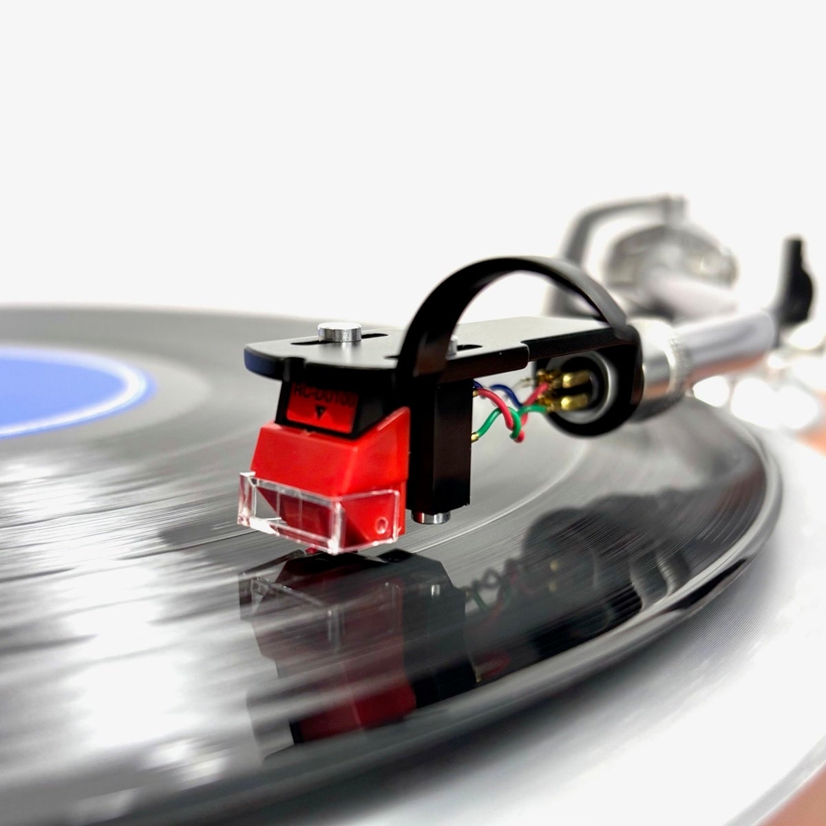 ジェスチャーに対応した高感度トラックパッド搭載の「STM Dux guard キーボード一体型ケース USB-C トラックパッドモデル (iPad A16/第10世代iPad用) 日本語配列」を発売