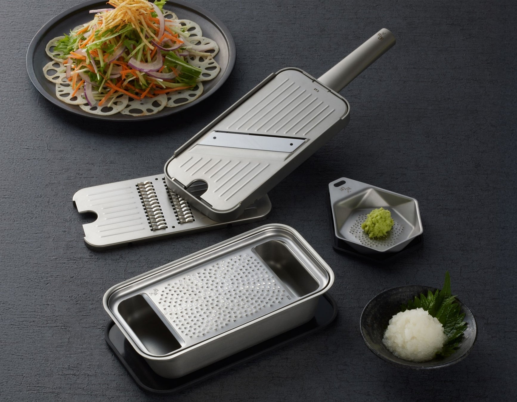 関孫六調理シリーズから、長く愛用できるオールステンレス仕様の上位モデルが新登場