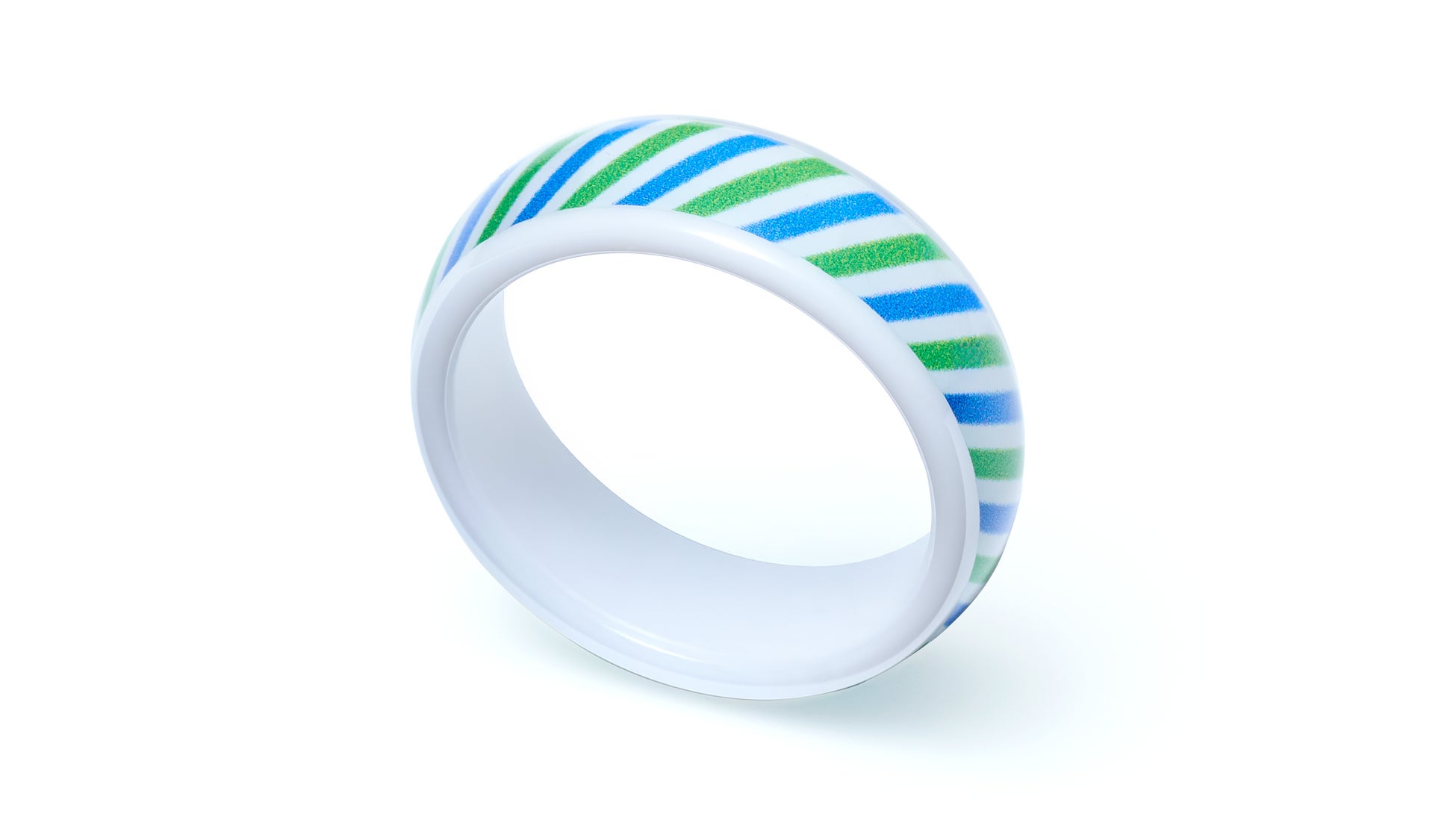 充電不要の決済スマートリング「EVERING」から、ファミリーマートとコラボした新色が数量限定発売。