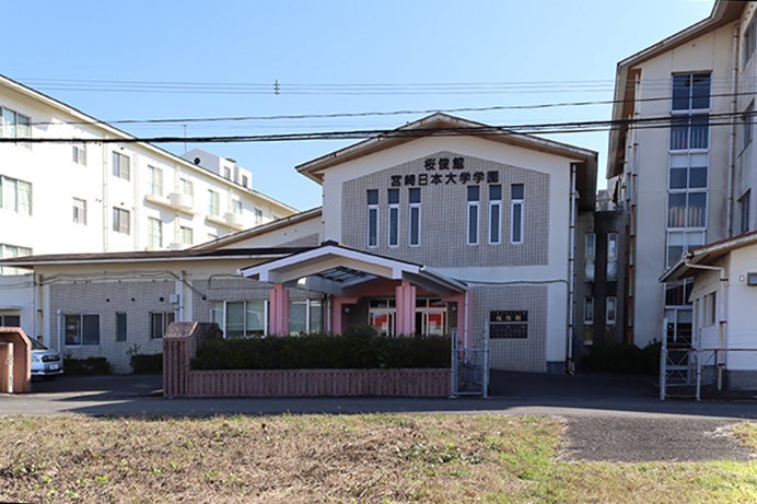 世界初！聞こえ調整機能付き イヤカフ型集音器※１「ミライスピーカー・イヤー」クラウドファンディングを3月13日スタート