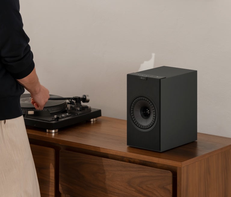 LIFEEAR、「お文具といっしょ」デザインの着せ替え可能な本格派有線イヤホン「Nova」コラボモデルを本日より予約販売開始