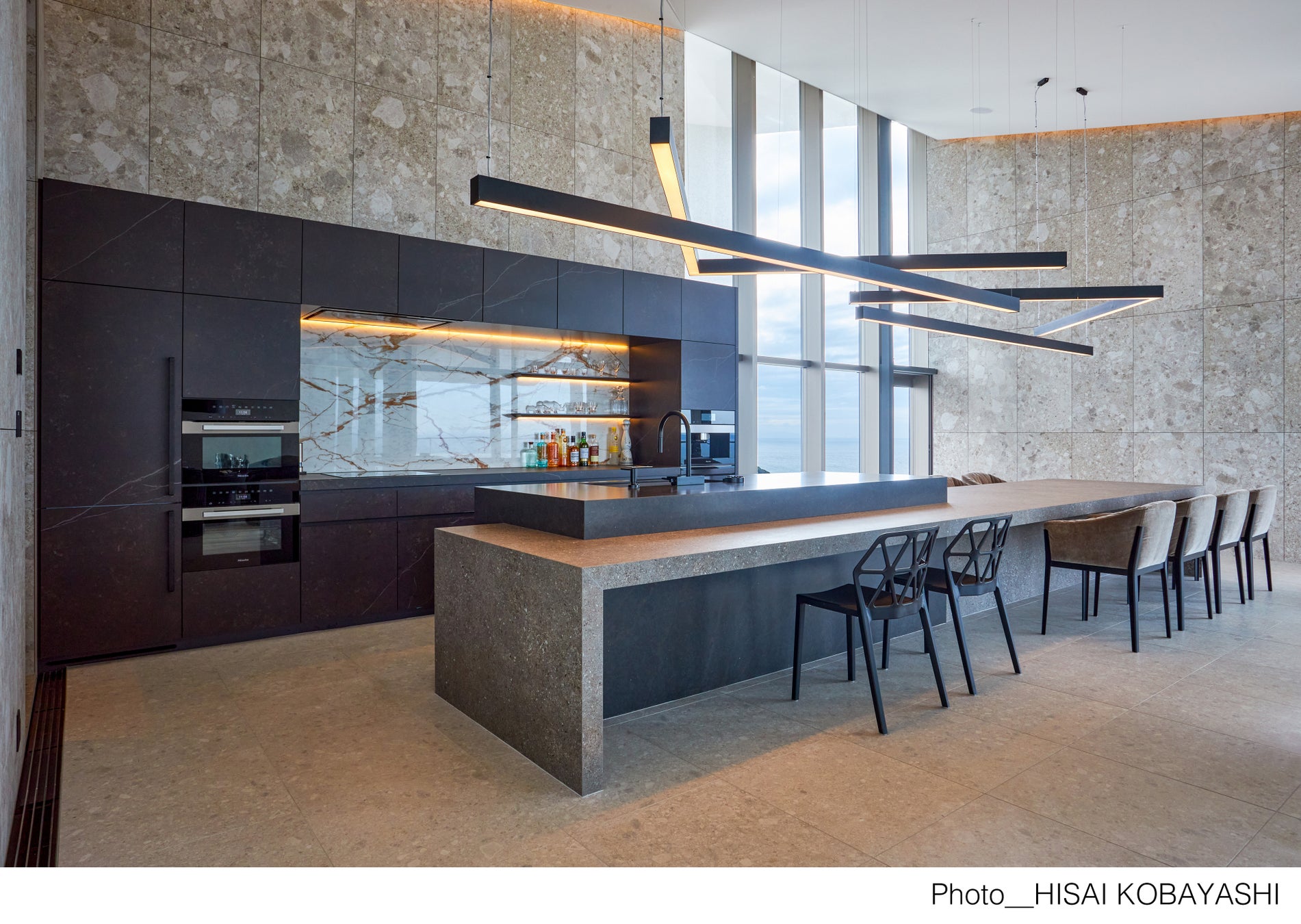 都市に洗練された空間を創造するフェイスネットワーク オーダーメイドキッチンメーカー「Madre（マードレ）」を子会社化 オリジナルキッチンでレジデンスに新たな価値と彩りを