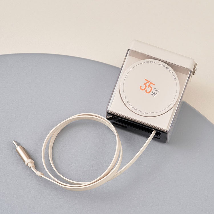 旅行バッグにこれを入れるだけ！USBコード内蔵で急速充電ができる「USB急速充電器 USB PD（パワーデリバリー）対応 35W コード巻取式」をLife on Productsより新発売