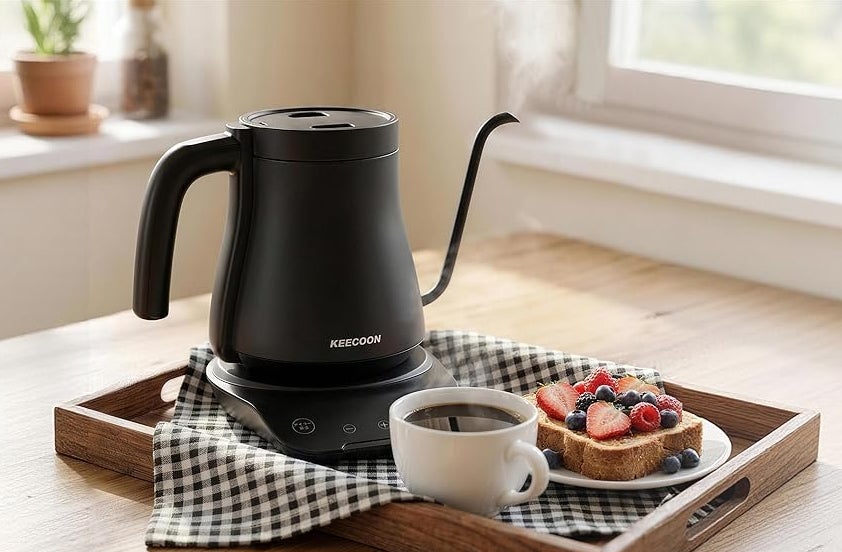 KEECOON「転倒湯漏れ防止」温調ケトル販売好調。10~100℃の間で1℃刻みの温度調節と安全性が選ばれる理由