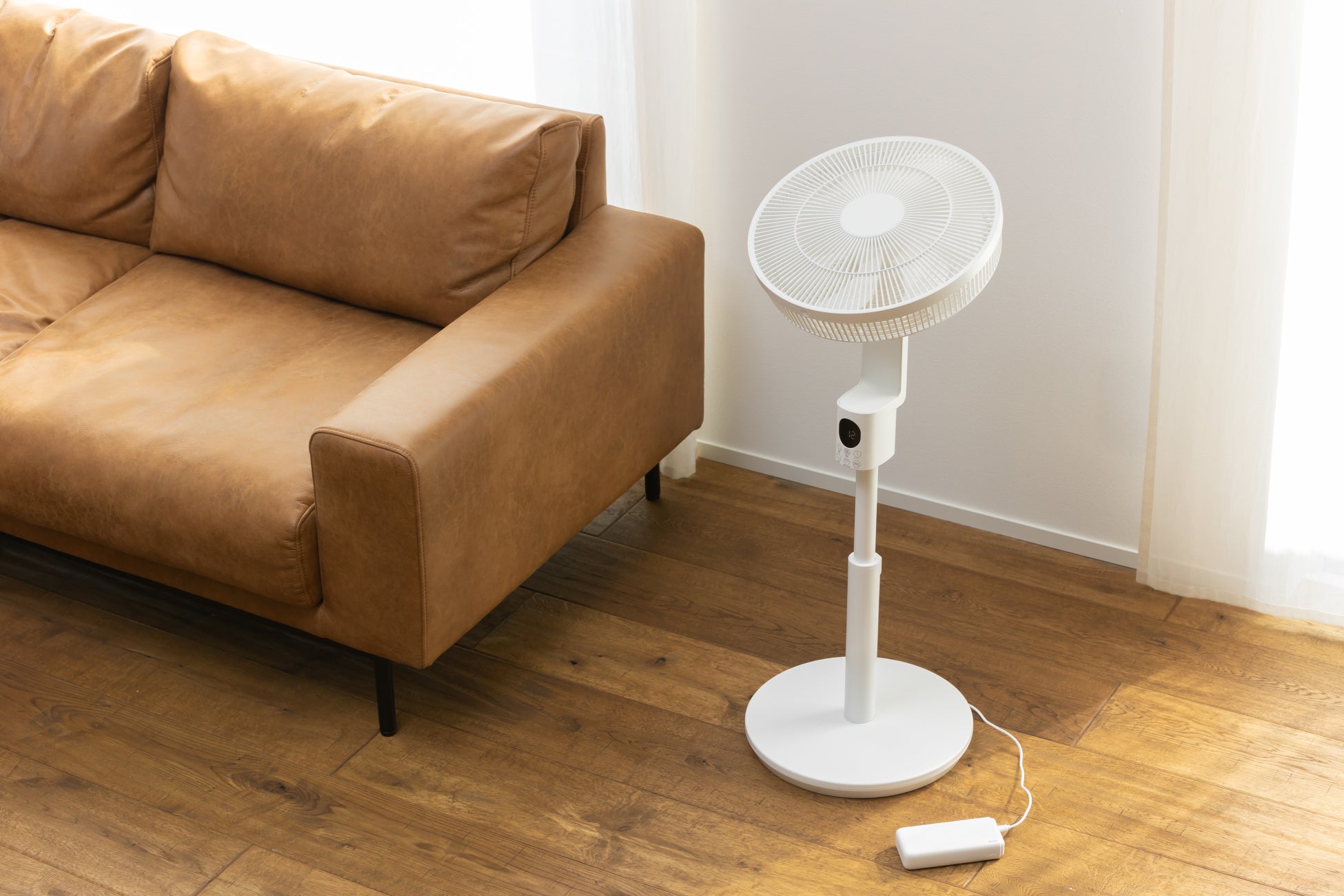 【コンセント不要・最大約80時間】思いのままに、風をハコブ。モバイルバッテリー対応DCリモコン扇風機「HAKOBU-FAN」4月20日発売