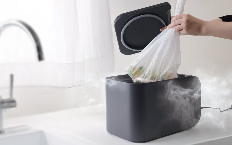 -6.4℃の冷却と密閉で生ゴミ臭を根本からシャットアウト冷蔵ゴミ箱『冷却・密閉で生ごみ臭を防ぐゴミ箱「ヒエポイ CUBE」』を発売