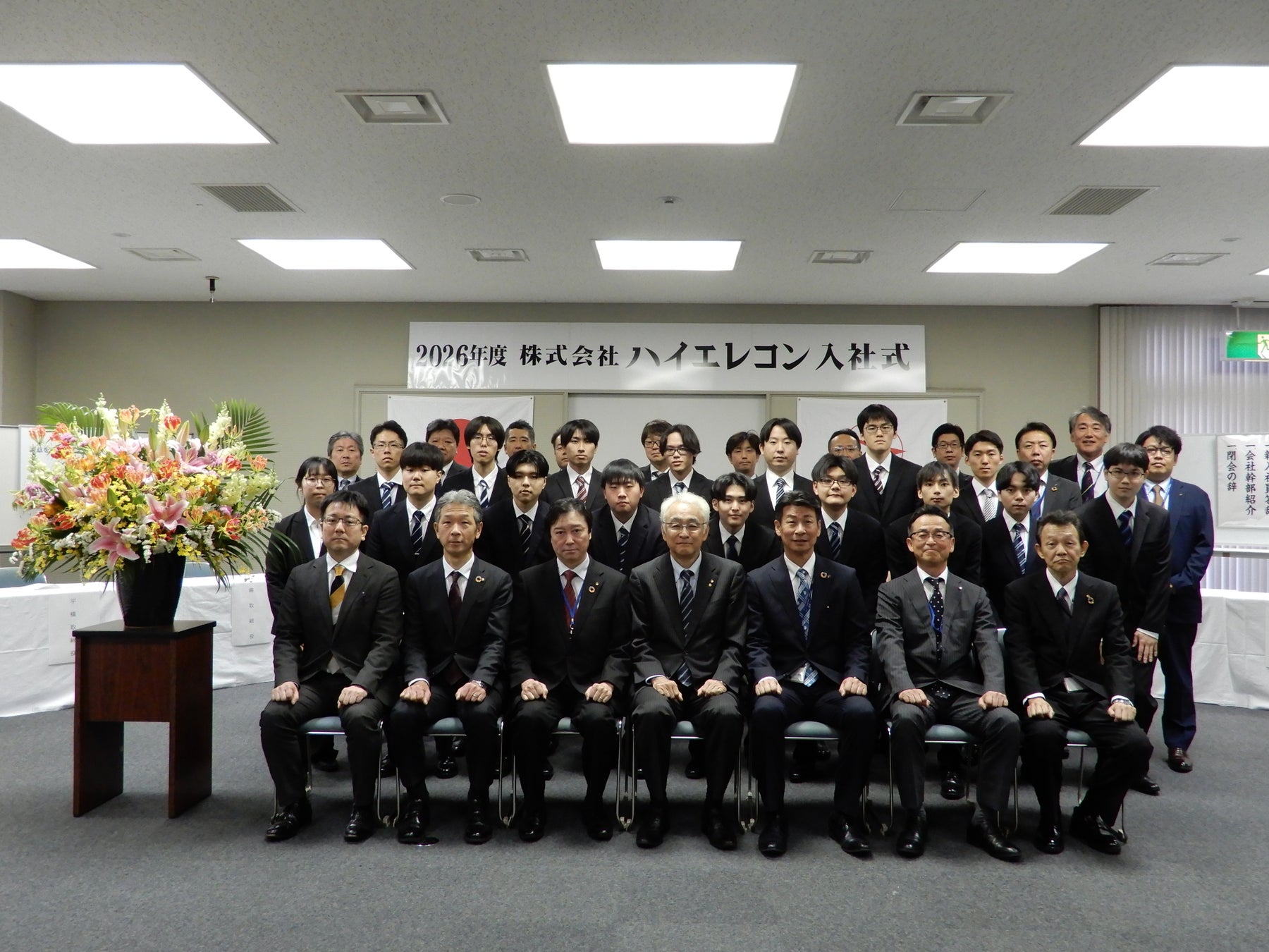 12mm径チタンコーティング振動板搭載、低音再生と装着性にこだわったハイレゾ対応クリップ型完全ワイヤレスイヤホン「EarFun Clip 2」