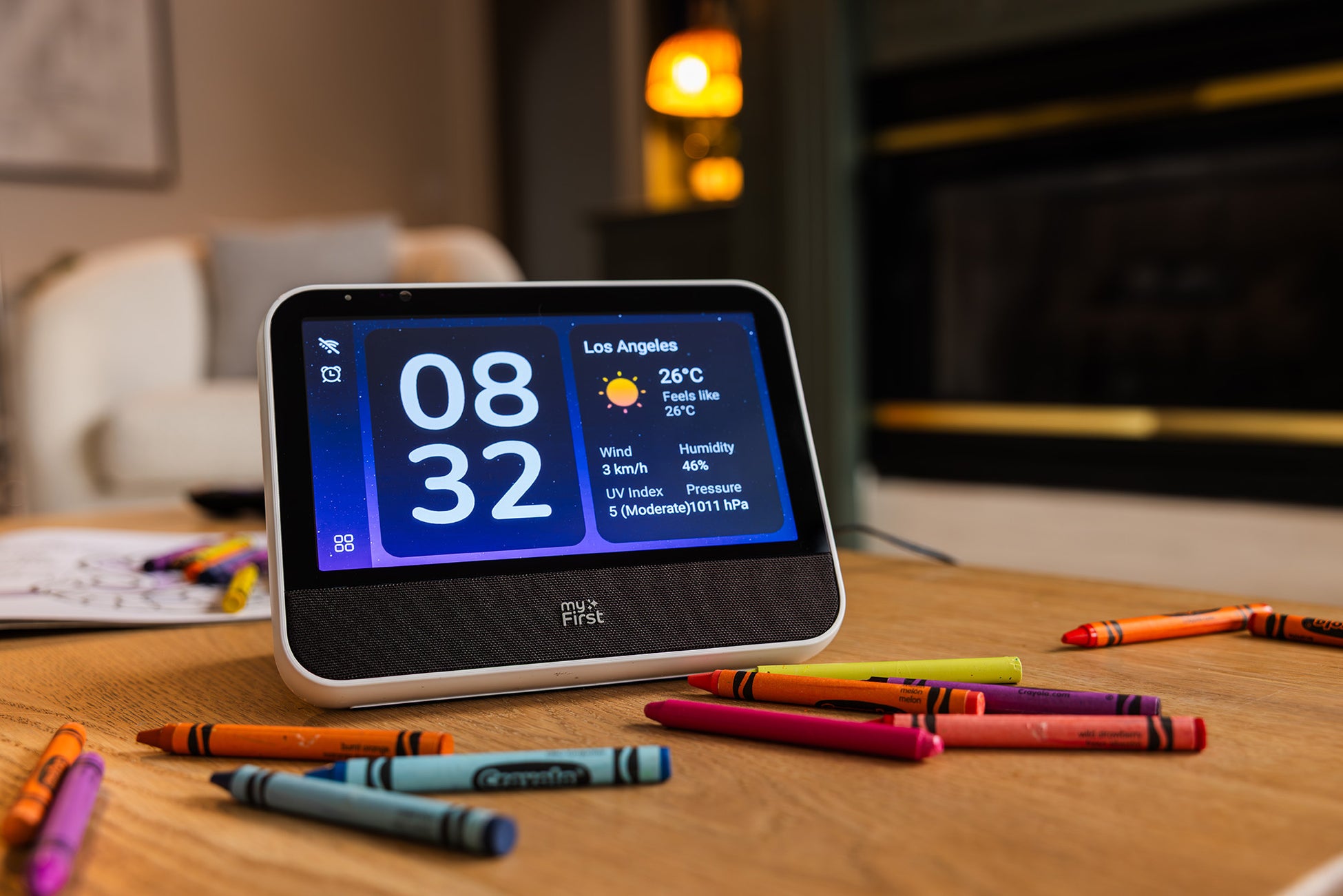 家族のコミュニケーションと日常サポートを1台に集約 ファミリーハブデバイス「myFirst Frame Clario」発売