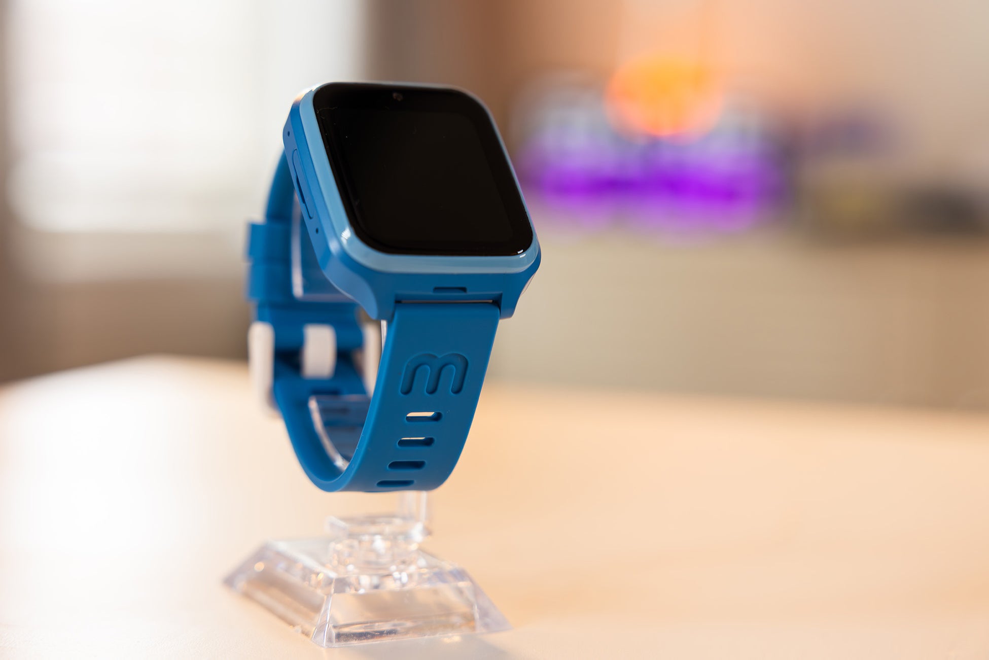 子どもと家族をつなぐ見守り体験を、もっと身近に。シリーズ最軽量・最長バッテリーを実現した新モデル「myFirst Fone M1」登場