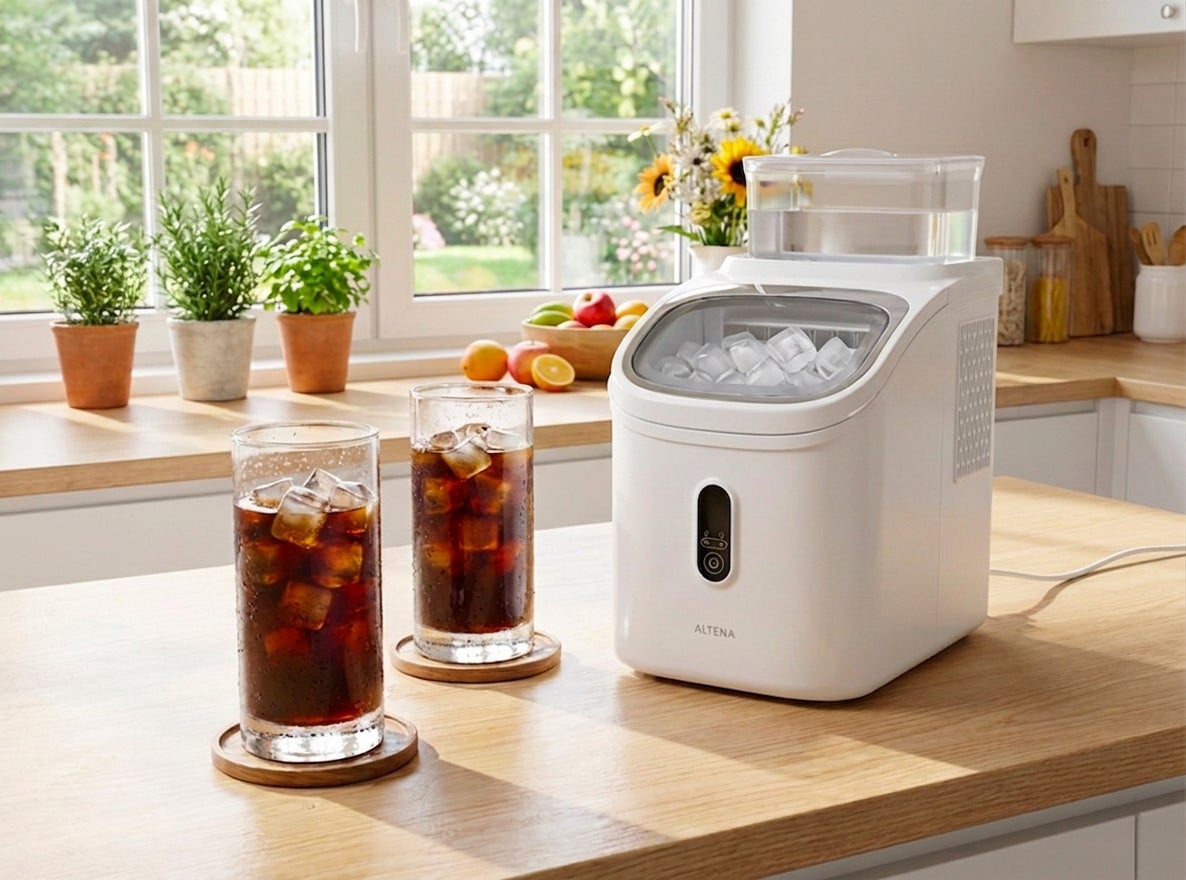 【新色新発売】楽天3冠・レビュー4.3超の「超人気 製氷機」に待望のホワイトカラーが登場。昨年完売続出したALTENA クリア氷高速製氷機、夏本番を前に争奪戦必至！