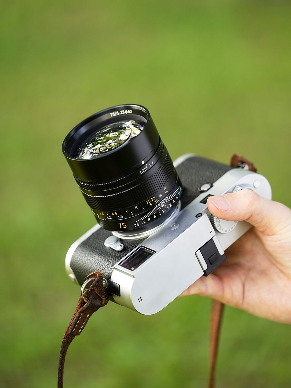 ポートレートだけではもったいない。日常を印象的に切り取る「7Artisans 75mm F1.25 II」ライカMマウント用を発売
