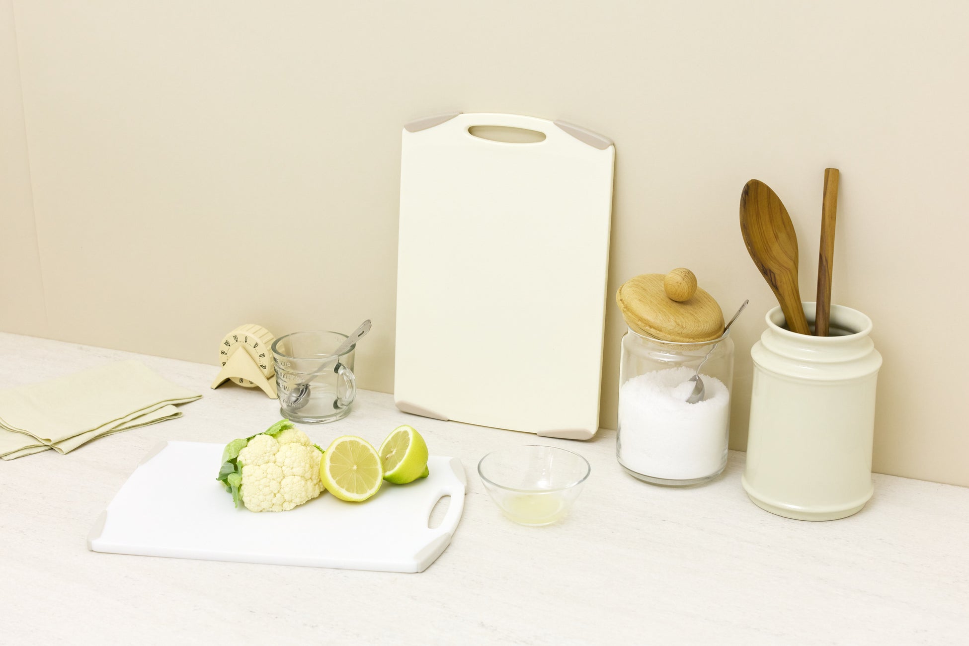 毎日の調理をもっと快適に とてもかるく、ラクに使いやすい「ラクカルまな板」シリーズが新登場！