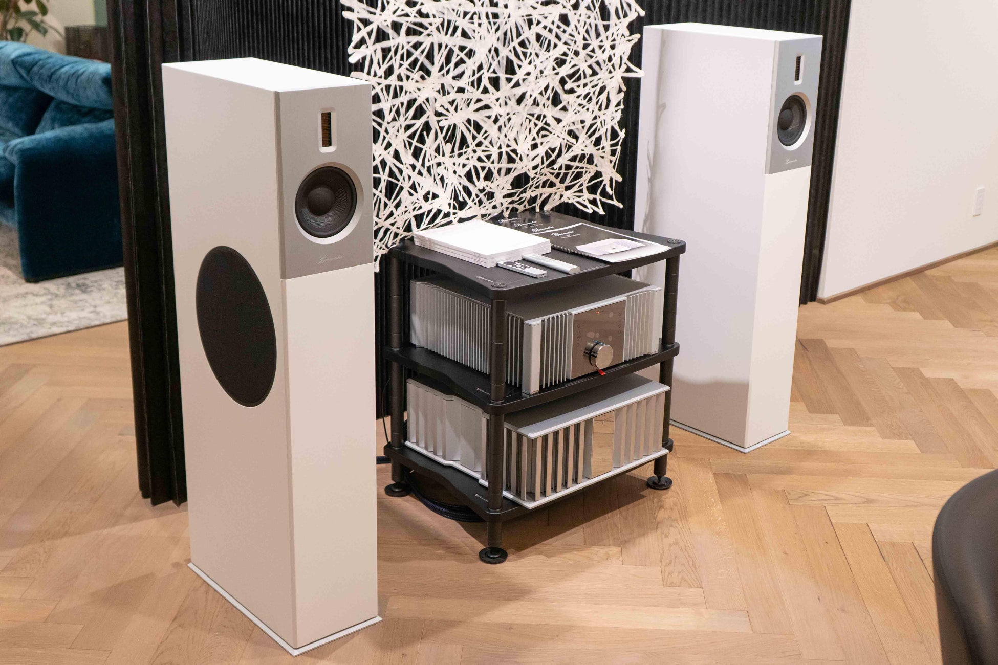 ドイツ最高峰オーディオブランド「Burmester」の最新スピーカー、日本初展示中！六本木ARECでの特別体験