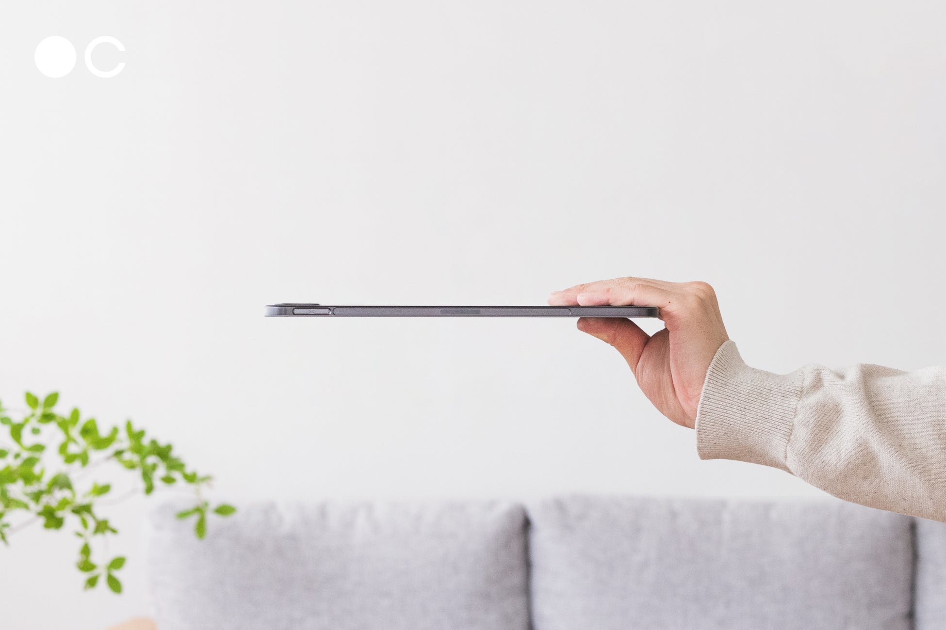 Casefinite、「ほぼ、裸。」の装着感を追求した「The Frost Air」よりiPad Pro M4/M5対応ケースを発売