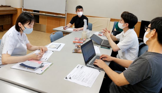 刃物メーカー貝印と医療福祉施設等、「まとまりマッシュ食」自動調理器の実証実験を開始