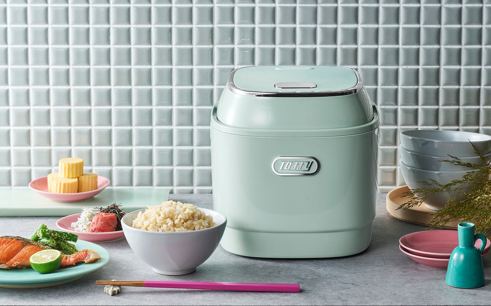 炊飯器のイメージを変える、かわいらしいカラー家族でも使いやすい3合炊きの炊飯器が登場！ 「Toffy 3合マイコンライスクッカー」発売