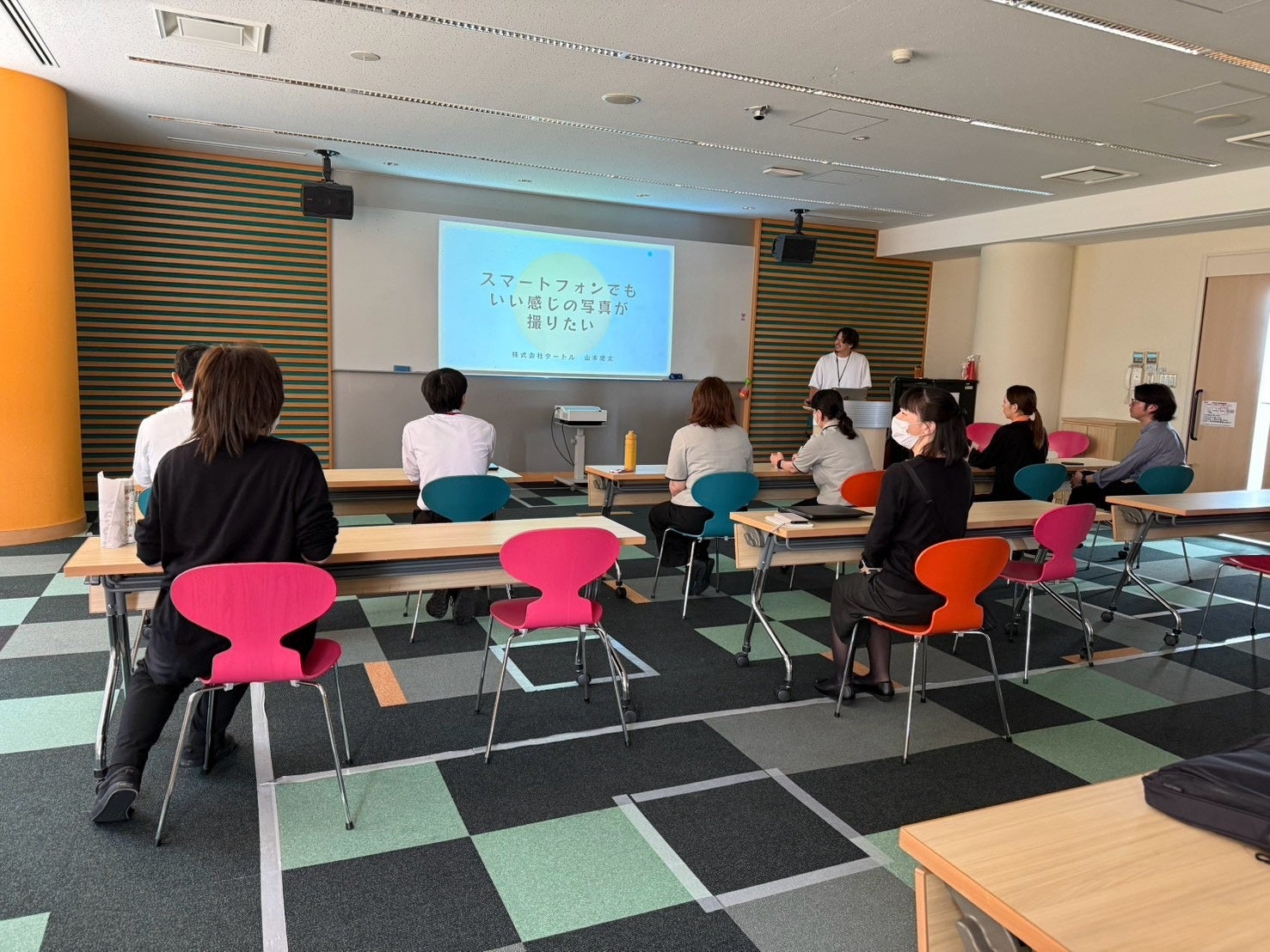動いた日の身体に”沿わせる”新しいボディケア習慣。EMS×振動×温感。ドク�ターエア「エレクトロカッサ」を”さわれるMakuake”でリアル体験