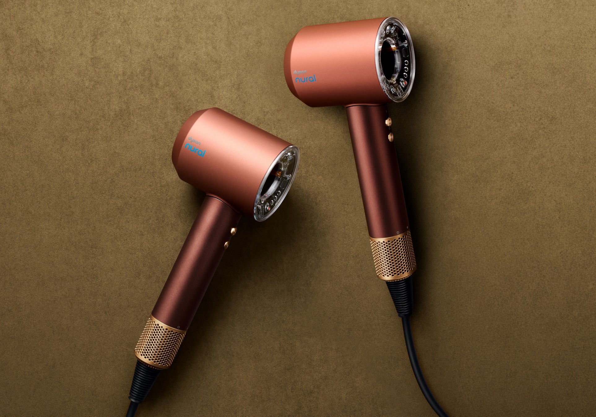 ダイソンビューティー、「Dyson Supersonic Nural™ Shineヘアドライヤー」の数量限定カラー「��プラム／コッパー」を発売